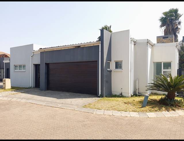 3 BEDROOM HOUSE FOR SALE IN NOORDWYK